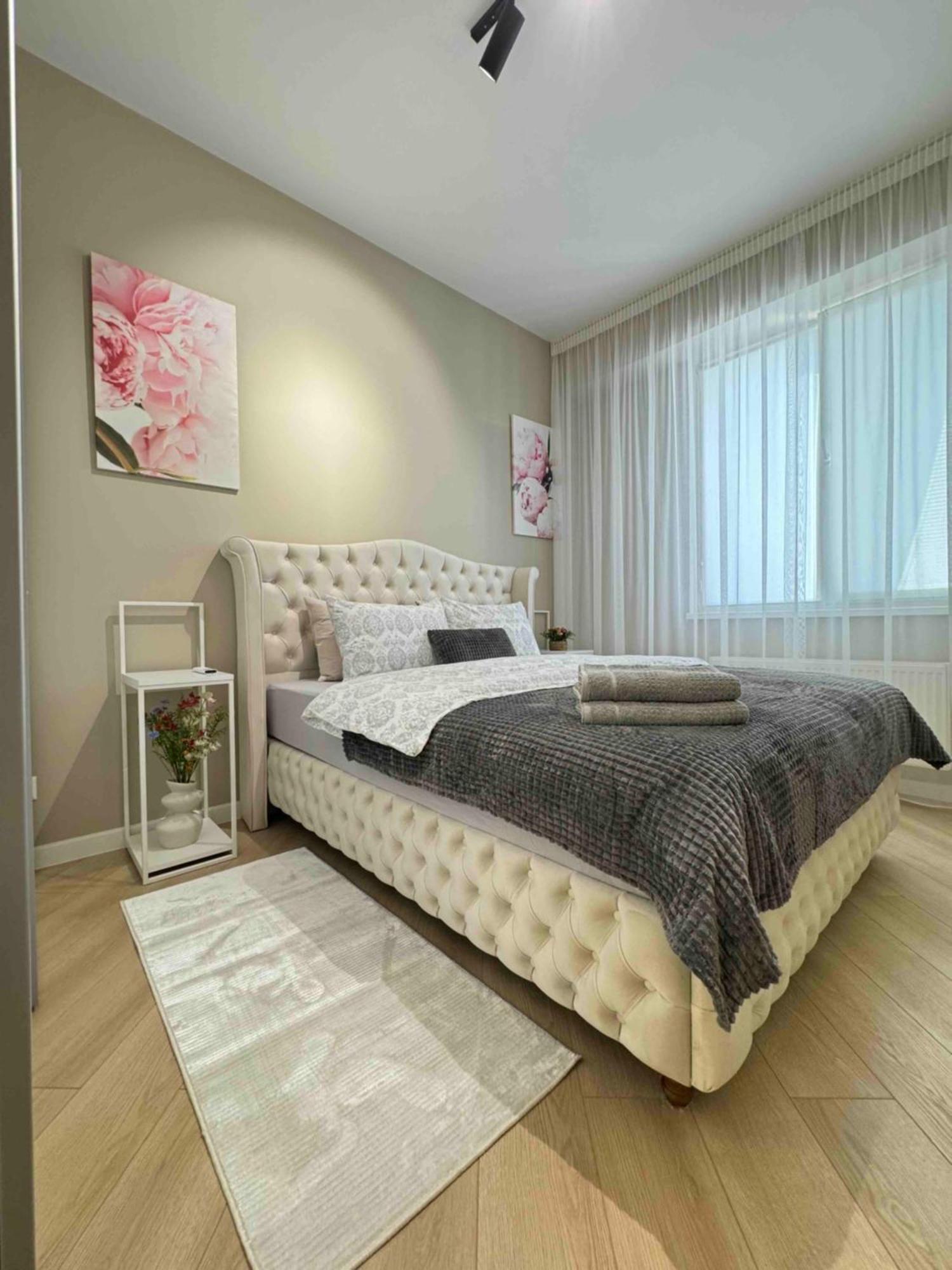 Rentnow Modern Business Apartment With 3 Bedrooms In Centre Κισινάου Εξωτερικό φωτογραφία